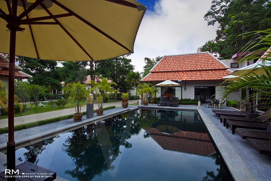 Ban Kao Tropical Boutique Residence Laem Set Beach 외부 사진